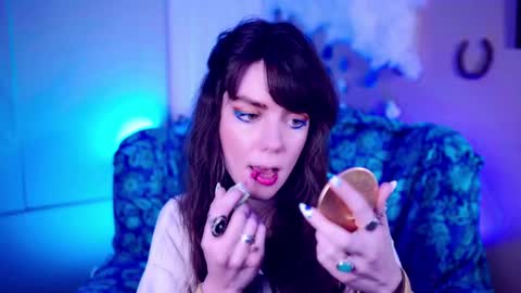 Snapshot of xobondaixo chatting on 10.07.25 Bella Bondai online show from 10.07.25