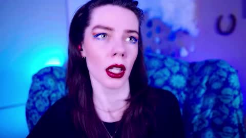 Snapshot of xobondaixo chatting on 10.16.25 Bella Bondai online show from 10.16.25