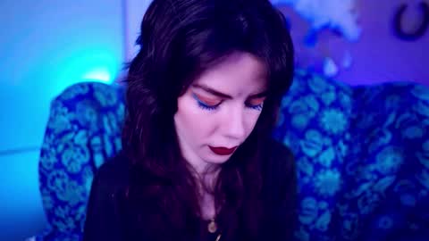 Snapshot of xobondaixo chatting on 10.20.25 Bella Bondai online show from 10.20.25