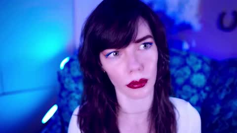 Snapshot of xobondaixo chatting on 10.29.25 Bella Bondai online show from 10.29.25