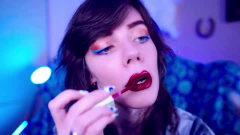 Snapshot of xobondaixo chatting on 11.08.25 Bella Bondai online show from 11.08.25