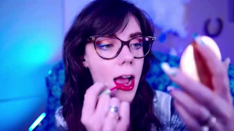 Snapshot of xobondaixo chatting on 11.09.25 Bella Bondai online show from 11.09.25