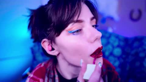 Snapshot of xobondaixo chatting on 11.10.25 Bella Bondai online show from 11.10.25