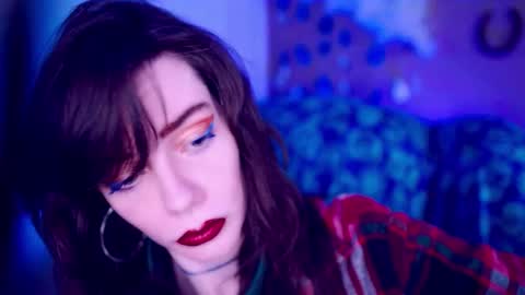 Bella Bondai online show from 12.20.25