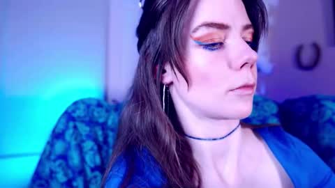 Bella Bondai online show from 02.21.26