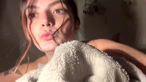 Snapshot of xocammymuse chatting on 11.06.25 Cammy Muse online show from 11.06.25