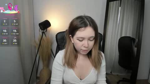 Snapshot of xohanna chatting on 10.17.25 Milana online show from 10.17.25