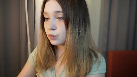 Milana online show from 11.20.25