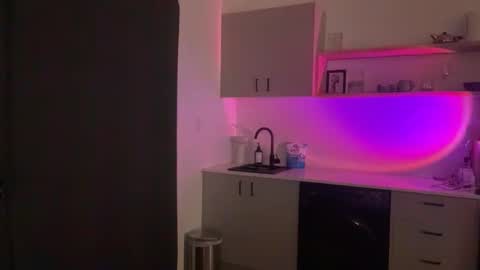 xopeachybaby online show from 04.26.26