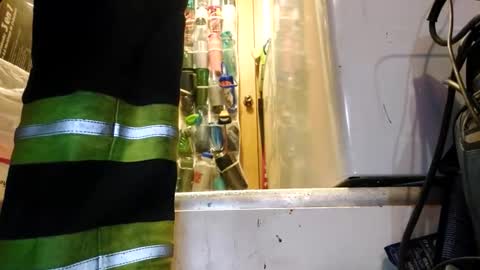 Snapshot of xploringus1 chatting on 11.01.25 Xploringus online show from 11.01.25