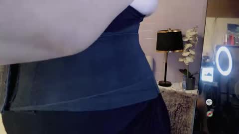 Snapshot of xsabbylicious69 chatting on 02.18.26 xsabbylicious69 online show from 02.18.26