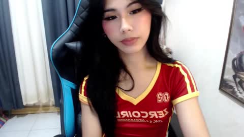 Snapshot of xseductive_airax chatting on 01.09.25 aira online show from 01.09.25