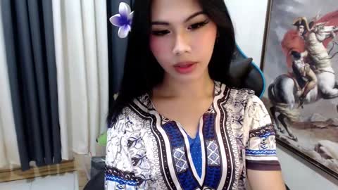 Snapshot of xseductive_airax chatting on 01.10.25 aira online show from 01.10.25