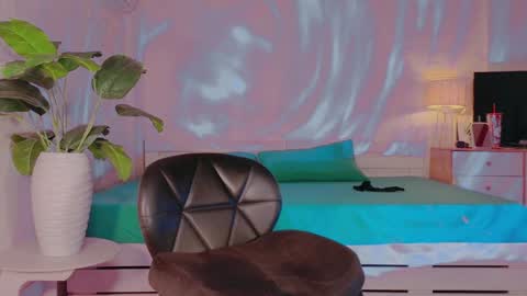 Michelle online show from 01.22.25