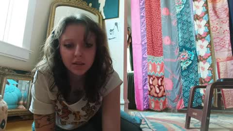 Snapshot of xsunsub chatting on 03.29.26 Sunny Daze online show from 03.29.26