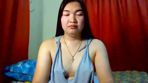 Snapshot of xsweetiemajax chatting on 02.04.25 HI IM PAULINE online show from 02.04.25