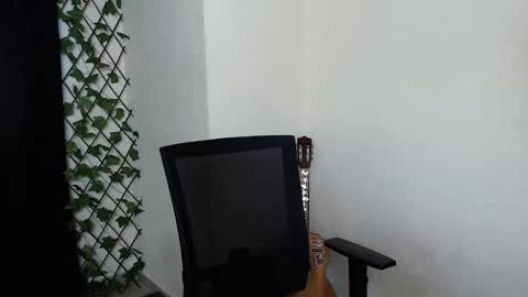 Snapshot of xtranherr chatting on 03.09.25 xtranherr online show from 03.09.25