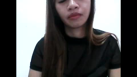 Mariel online show from 12.06.24