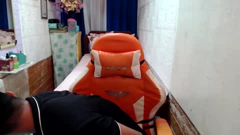 Snapshot of xxasianryanxx chatting on 01.23.25 xxasianryanxx online show from 01.23.25