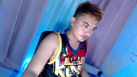 Snapshot of xxhotloyd_cummerx chatting on 10.24.25 Loyd online show from 10.24.25