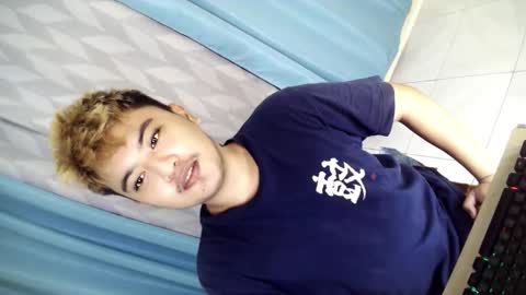 Snapshot of xxhotloyd_cummerx chatting on 11.09.25 Loyd online show from 11.09.25