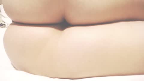 Snapshot of xxiisshi chatting on 10.29.25 xxiisshi online show from 10.29.25