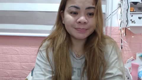 Snapshot of xxkryzelxx chatting on 01.28.25 Dhel online show from 01.28.25