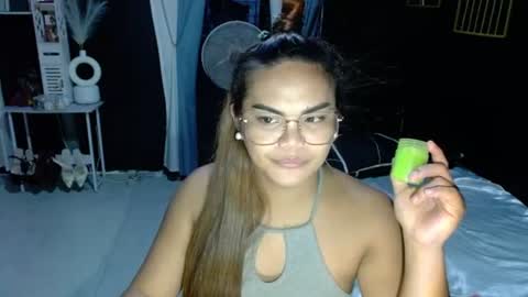 Snapshot of xxkylie_smithxx chatting on 06.17.26 Kylie Smith online show from 06.17.26