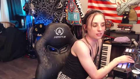 Lilith online show from 09.19.25