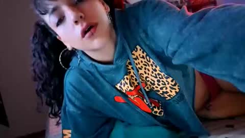 Snapshot of xxmaggieeexx chatting on 03.31.26 mag online show from 03.31.26