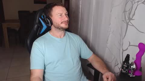 Snapshot of xxmettexx chatting on 01.24.25 xxmettexx online show from 01.24.25