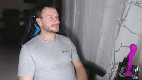 Snapshot of xxmettexx chatting on 02.02.25 xxmettexx online show from 02.02.25