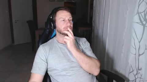 Snapshot of xxmettexx chatting on 02.26.25 xxmettexx online show from 02.26.25