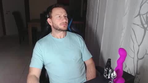 Snapshot of xxmettexx chatting on 03.02.25 xxmettexx online show from 03.02.25