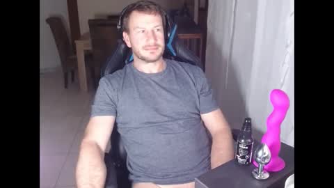 Snapshot of xxmettexx chatting on 03.02.25 xxmettexx online show from 03.02.25