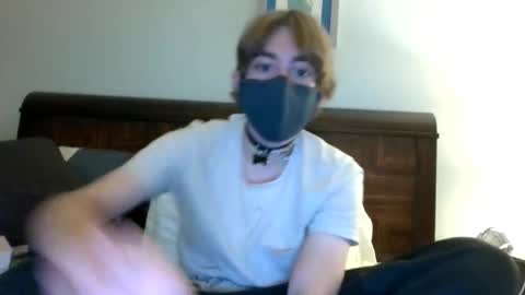 Snapshot of xxmommysboyxx chatting on 06.11.26 xxmommysboyxx online show from 06.11.26