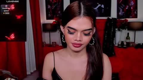 Snapshot of xxnaughty_angel chatting on 02.02.25 Angel online show from 02.02.25