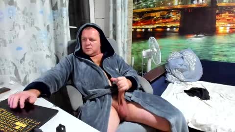 Snapshot of xxrojxx chatting on 01.09.25 roki-- -- online show from 01.09.25