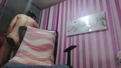 xxrowenatastycockforyouxx online show from 09.24.25