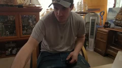 xxScubaStevexx online show from 04.02.26