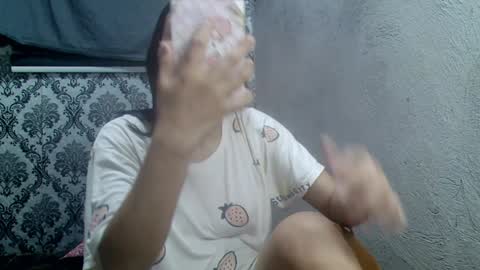 Snapshot of xxsexypinayxx466789 chatting on 12.25.24 Windy online show from 12.25.24