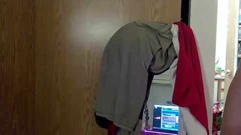 Strawberry Jane online show from 12.20.24