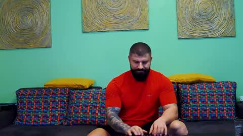 Xtream Leonard online show from 01.15.25