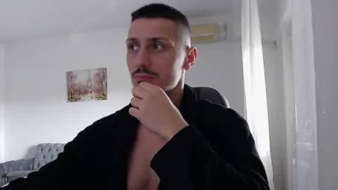 xxx_alejandro online show from 10.17.25