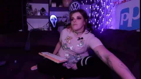 CaliRaeMaxXx online show from 02.23.25