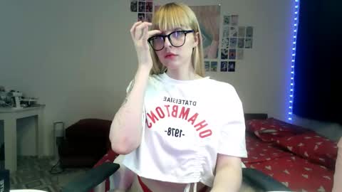 Pretty online show from 02.28.25