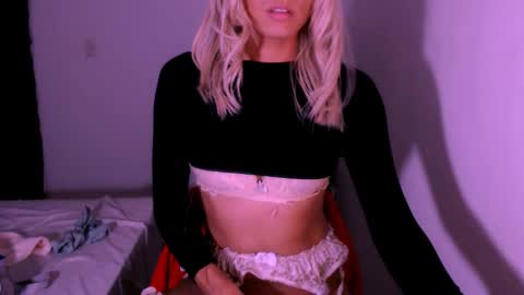 Snapshot of xxxanonymousloverxxx chatting on 02.13.26 Chiara online show from 02.13.26