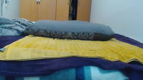 Snapshot of xxxbustybabe27x chatting on 10.29.25 Ayanda online show from 10.29.25