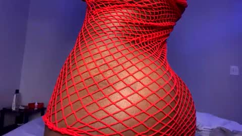 Snapshot of xxxcremee chatting on 02.22.26 xxxcremee online show from 02.22.26