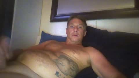 Snapshot of xxxelentdick chatting on 06.14.26 deeeeznutz online show from 06.14.26